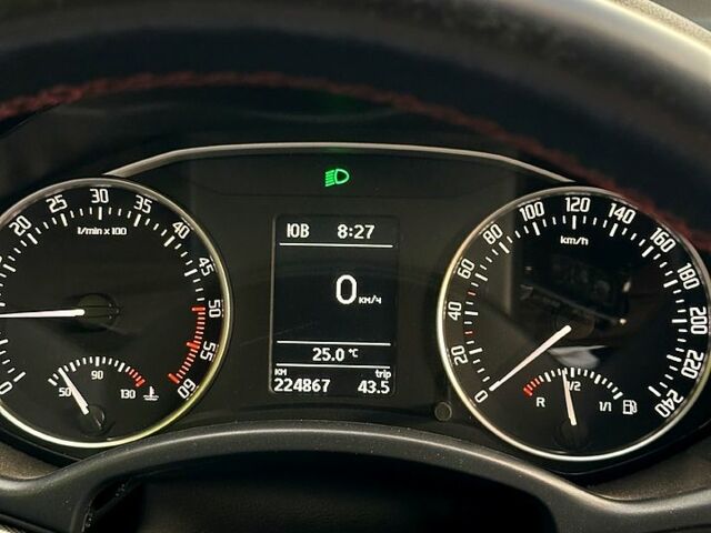 Серый Шкода Октавия, объемом двигателя 1.9 л и пробегом 242 тыс. км за 8900 $, фото 2 на Automoto.ua
