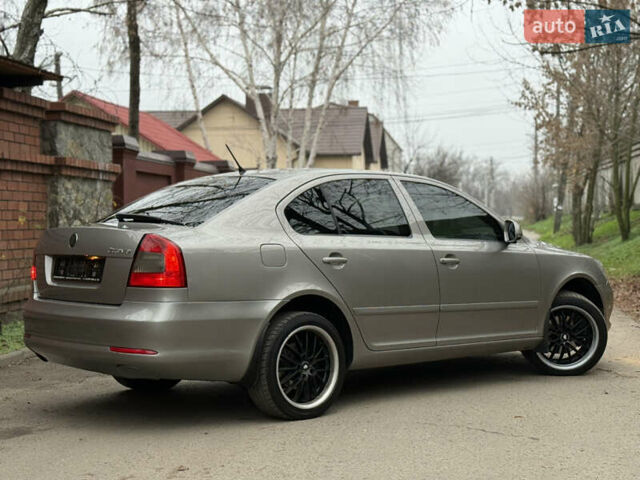 Сірий Шкода Октавія, об'ємом двигуна 1.8 л та пробігом 160 тис. км за 7300 $, фото 3 на Automoto.ua