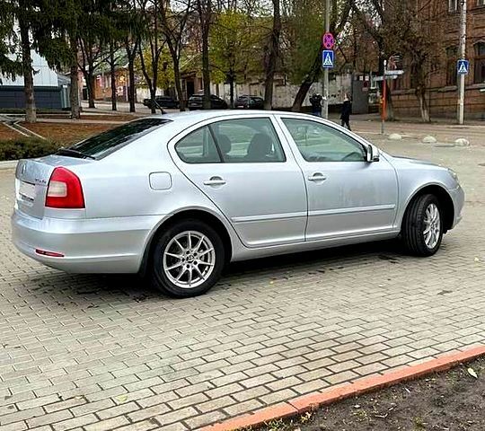 Сірий Шкода Октавія, об'ємом двигуна 1.6 л та пробігом 175 тис. км за 9100 $, фото 5 на Automoto.ua