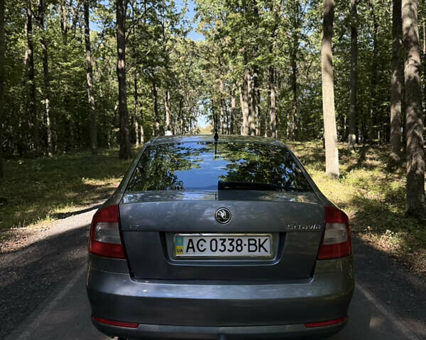 Сірий Шкода Октавія, об'ємом двигуна 1.6 л та пробігом 183 тис. км за 7500 $, фото 9 на Automoto.ua