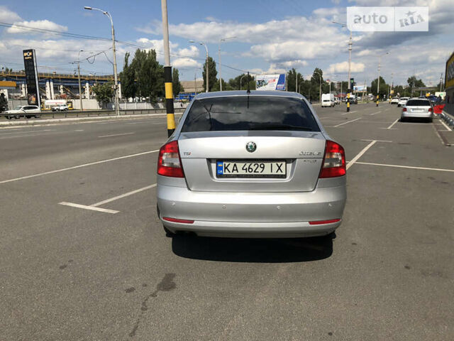 Сірий Шкода Октавія, об'ємом двигуна 1.8 л та пробігом 170 тис. км за 8300 $, фото 5 на Automoto.ua