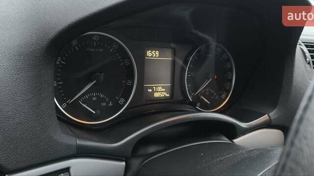 Серый Шкода Октавия, объемом двигателя 1.8 л и пробегом 188 тыс. км за 6700 $, фото 9 на Automoto.ua