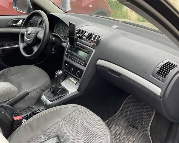 Серый Шкода Октавия, объемом двигателя 1.8 л и пробегом 172 тыс. км за 8200 $, фото 14 на Automoto.ua