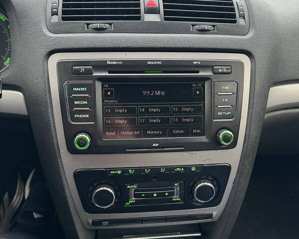 Серый Шкода Октавия, объемом двигателя 1.9 л и пробегом 128 тыс. км за 6499 $, фото 5 на Automoto.ua