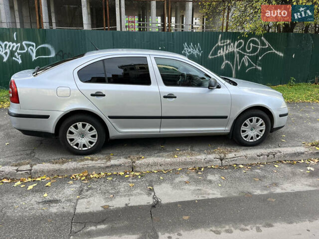 Шкода Октавія 2012 у Києві на Automoto.ua Сірий Шкода Октавія, об'ємом двигуна 1.6 л та пробігом 205 тис. км за 7000 $, фото 7 на Automoto.ua