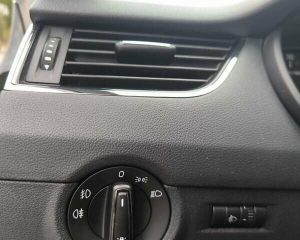 Серый Шкода Октавия, объемом двигателя 1.6 л и пробегом 288 тыс. км за 9950 $, фото 15 на Automoto.ua