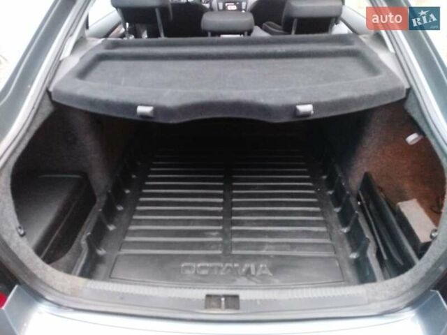 Серый Шкода Октавия, объемом двигателя 1.6 л и пробегом 260 тыс. км за 7700 $, фото 12 на Automoto.ua