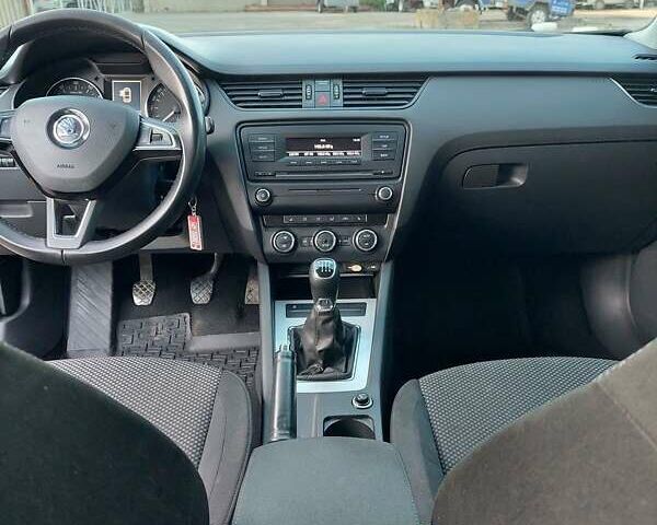 Серый Шкода Октавия, объемом двигателя 1.8 л и пробегом 150 тыс. км за 10750 $, фото 19 на Automoto.ua