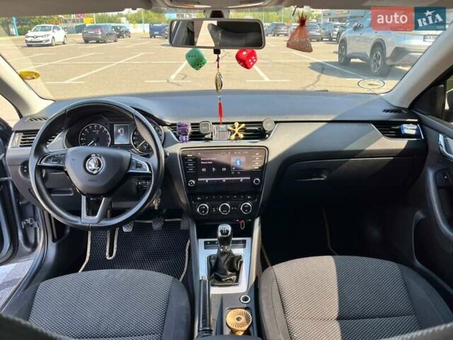 Сірий Шкода Октавія, об'ємом двигуна 1.6 л та пробігом 295 тис. км за 10000 $, фото 14 на Automoto.ua