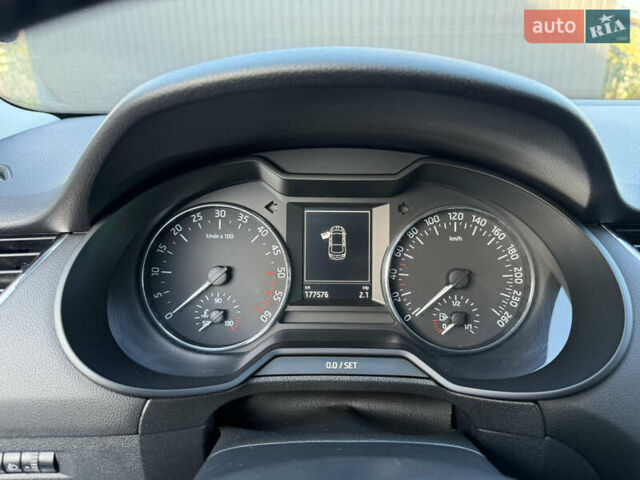 Серый Шкода Октавия, объемом двигателя 2 л и пробегом 178 тыс. км за 11700 $, фото 8 на Automoto.ua