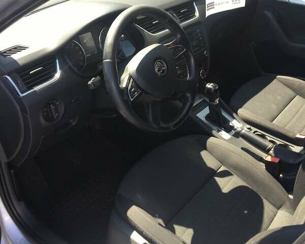 Серый Шкода Октавия, объемом двигателя 1.98 л и пробегом 280 тыс. км за 11200 $, фото 7 на Automoto.ua