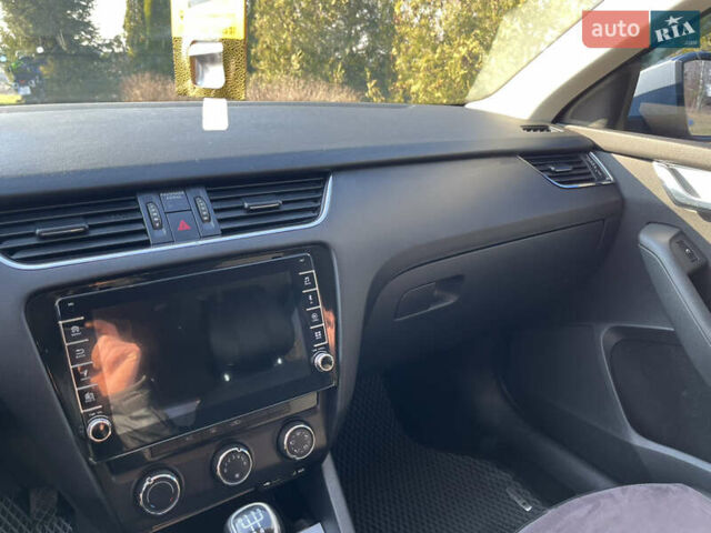 Серый Шкода Октавия, объемом двигателя 1.6 л и пробегом 199 тыс. км за 9500 $, фото 15 на Automoto.ua