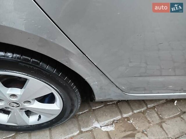 Серый Шкода Октавия, объемом двигателя 1.6 л и пробегом 260 тыс. км за 7700 $, фото 13 на Automoto.ua