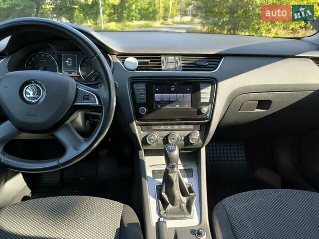 Серый Шкода Октавия, объемом двигателя 1.6 л и пробегом 283 тыс. км за 10100 $, фото 21 на Automoto.ua