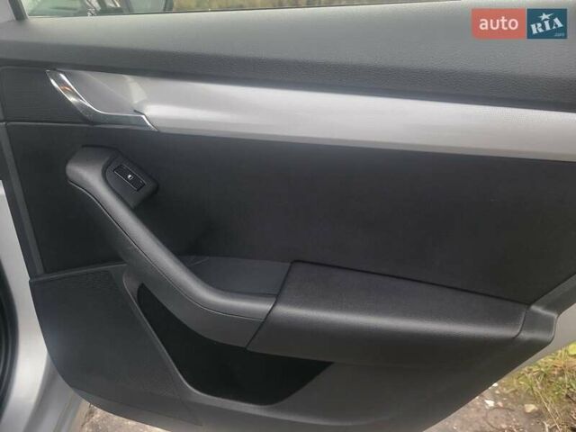 Сірий Шкода Октавія, об'ємом двигуна 1.4 л та пробігом 141 тис. км за 9999 $, фото 23 на Automoto.ua