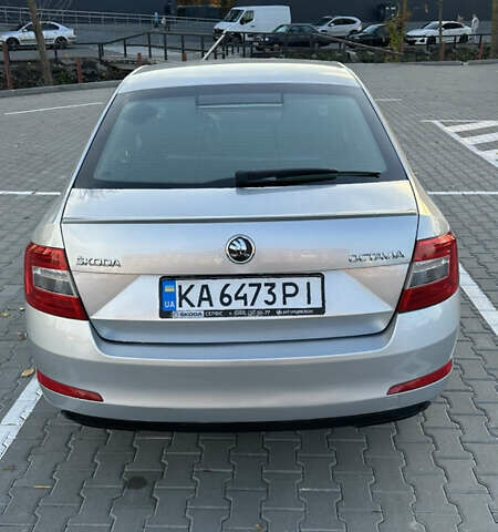 Сірий Шкода Октавія, об'ємом двигуна 1.8 л та пробігом 127 тис. км за 11000 $, фото 5 на Automoto.ua