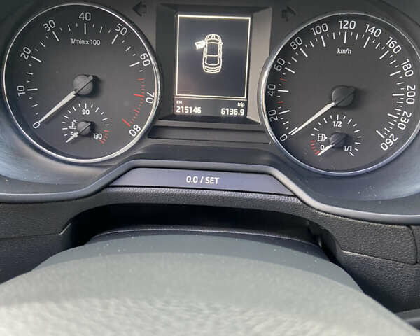 Серый Шкода Октавия, объемом двигателя 1.8 л и пробегом 215 тыс. км за 10350 $, фото 6 на Automoto.ua