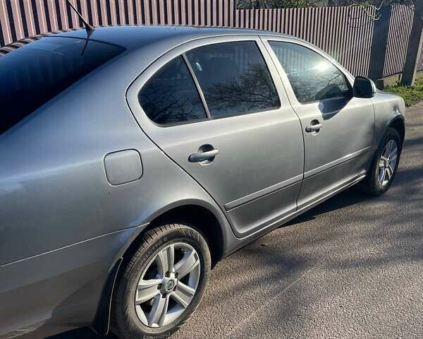 Сірий Шкода Октавія, об'ємом двигуна 1.8 л та пробігом 156 тис. км за 8500 $, фото 3 на Automoto.ua