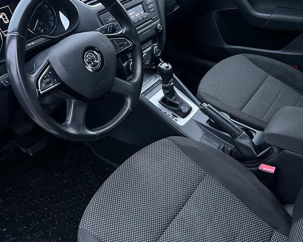 Серый Шкода Октавия, объемом двигателя 1.4 л и пробегом 175 тыс. км за 9800 $, фото 10 на Automoto.ua