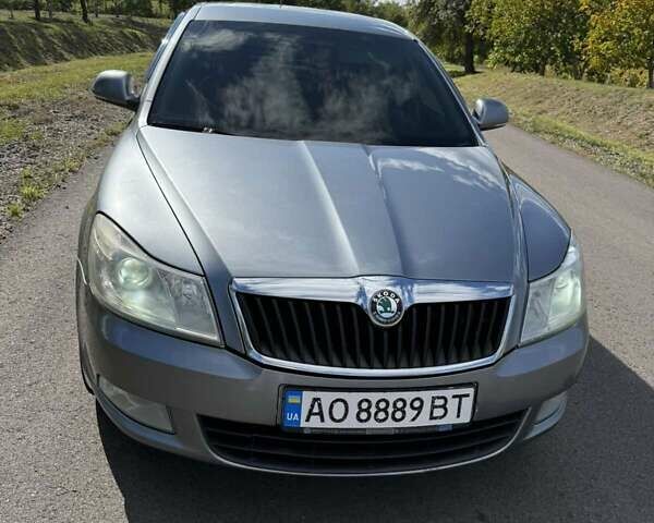 Серый Шкода Октавия, объемом двигателя 1.9 л и пробегом 260 тыс. км за 9000 $, фото 4 на Automoto.ua