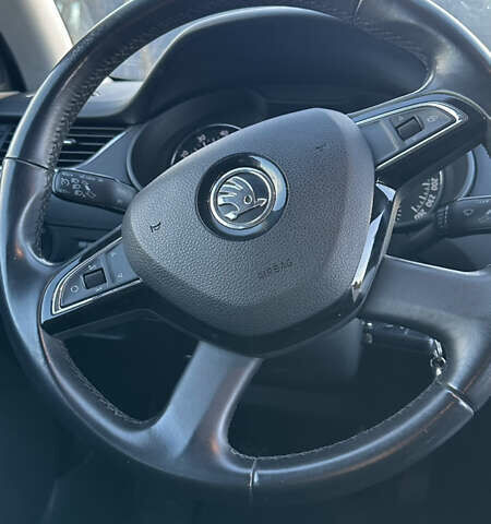 Сірий Шкода Октавія, об'ємом двигуна 1.8 л та пробігом 127 тис. км за 11000 $, фото 16 на Automoto.ua