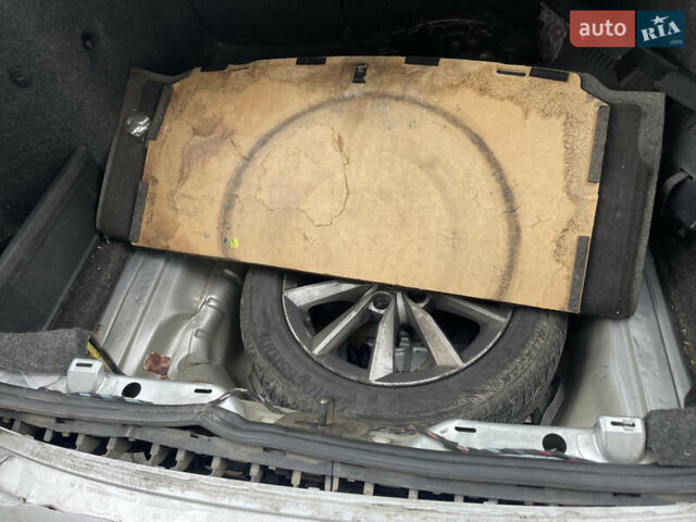 Серый Шкода Октавия, объемом двигателя 1.6 л и пробегом 220 тыс. км за 7300 $, фото 15 на Automoto.ua