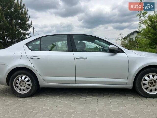 Серый Шкода Октавия, объемом двигателя 1.6 л и пробегом 203 тыс. км за 8999 $, фото 1 на Automoto.ua