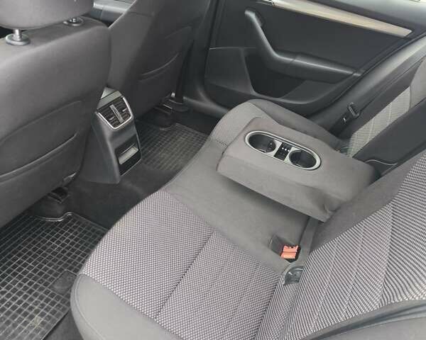 Серый Шкода Октавия, объемом двигателя 1.6 л и пробегом 288 тыс. км за 9950 $, фото 11 на Automoto.ua