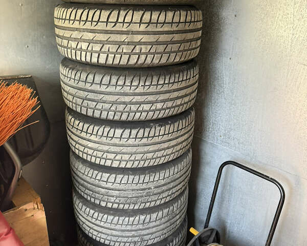 Серый Шкода Октавия, объемом двигателя 2 л и пробегом 178 тыс. км за 11700 $, фото 20 на Automoto.ua