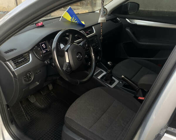 Серый Шкода Октавия, объемом двигателя 1.4 л и пробегом 125 тыс. км за 10500 $, фото 11 на Automoto.ua