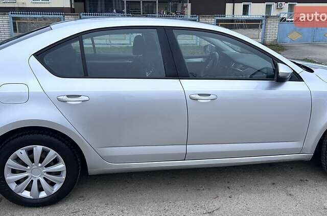 Серый Шкода Октавия, объемом двигателя 1.4 л и пробегом 175 тыс. км за 9800 $, фото 7 на Automoto.ua