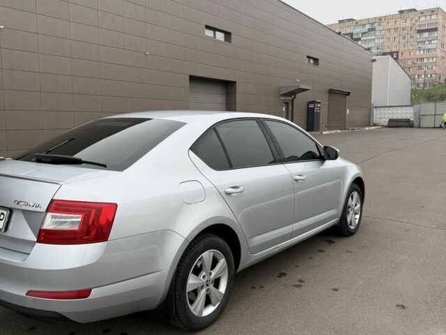 Серый Шкода Октавия, объемом двигателя 1.8 л и пробегом 291 тыс. км за 8700 $, фото 2 на Automoto.ua