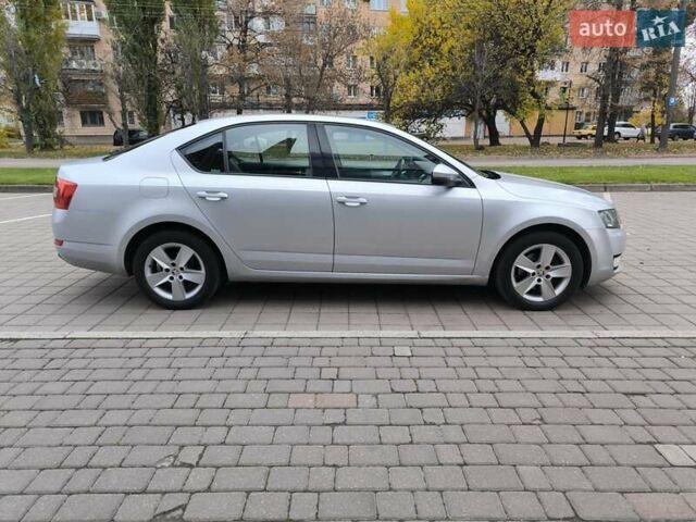 Серый Шкода Октавия, объемом двигателя 1.6 л и пробегом 288 тыс. км за 9950 $, фото 6 на Automoto.ua