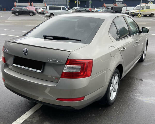 Серый Шкода Октавия, объемом двигателя 1.8 л и пробегом 215 тыс. км за 10350 $, фото 2 на Automoto.ua