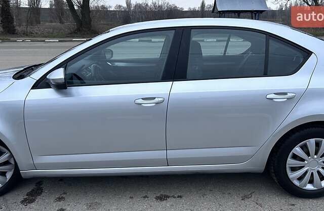 Серый Шкода Октавия, объемом двигателя 1.4 л и пробегом 175 тыс. км за 9800 $, фото 3 на Automoto.ua