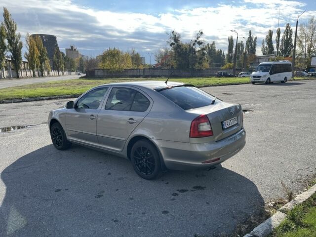 Серый Шкода Октавия, объемом двигателя 1.8 л и пробегом 260 тыс. км за 7850 $, фото 4 на Automoto.ua