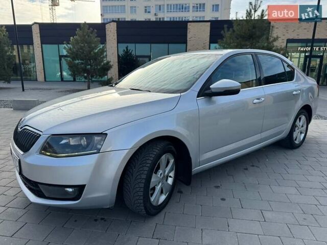 Шкода Октавія 2013 у Хмельницькому на Automoto.ua Сірий Шкода Октавія, об'ємом двигуна 1.97 л та пробігом 235 тис. км за 9900 $, фото 2 на Automoto.ua