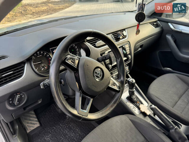 Шкода Октавія 2013 у Хмельницькому на Automoto.ua Сірий Шкода Октавія, об'ємом двигуна 1.97 л та пробігом 235 тис. км за 9900 $, фото 4 на Automoto.ua