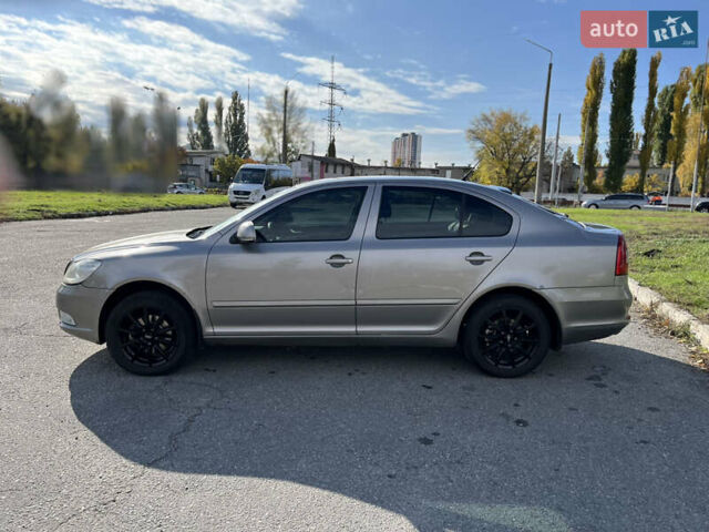 Сірий Шкода Октавія, об'ємом двигуна 1.8 л та пробігом 260 тис. км за 7550 $, фото 3 на Automoto.ua