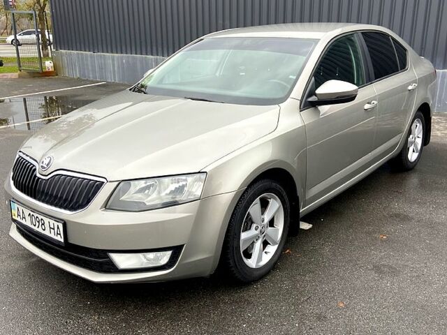 Серый Шкода Октавия, объемом двигателя 1.8 л и пробегом 216 тыс. км за 9900 $, фото 11 на Automoto.ua