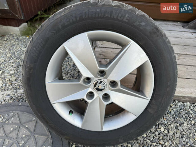 Серый Шкода Октавия, объемом двигателя 2 л и пробегом 178 тыс. км за 11700 $, фото 17 на Automoto.ua