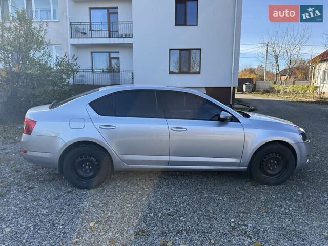 Серый Шкода Октавия, объемом двигателя 2 л и пробегом 178 тыс. км за 11700 $, фото 6 на Automoto.ua