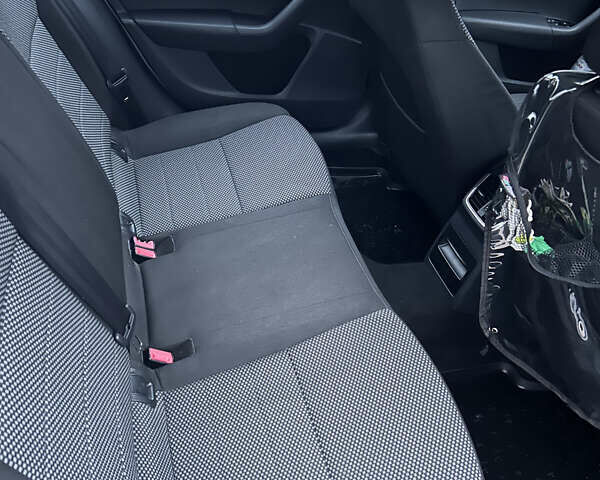 Серый Шкода Октавия, объемом двигателя 1.4 л и пробегом 175 тыс. км за 9800 $, фото 13 на Automoto.ua