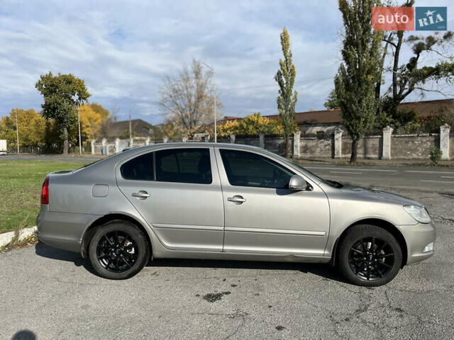 Сірий Шкода Октавія, об'ємом двигуна 1.8 л та пробігом 260 тис. км за 7550 $, фото 2 на Automoto.ua