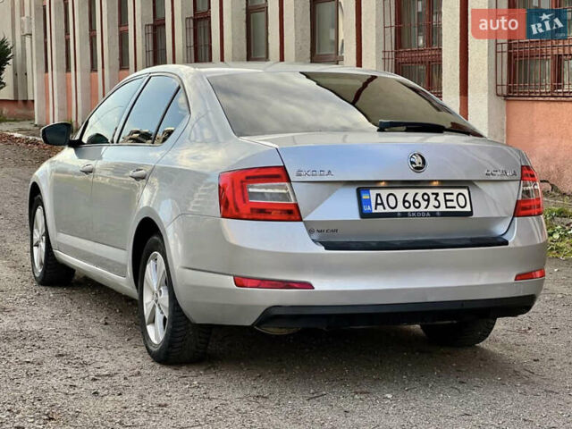 Серый Шкода Октавия, объемом двигателя 2 л и пробегом 260 тыс. км за 10500 $, фото 4 на Automoto.ua