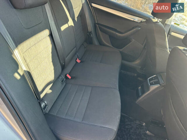 Серый Шкода Октавия, объемом двигателя 1.4 л и пробегом 203 тыс. км за 10950 $, фото 26 на Automoto.ua