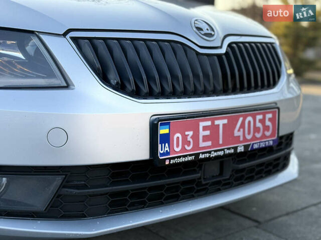 Серый Шкода Октавия, объемом двигателя 1.6 л и пробегом 265 тыс. км за 11200 $, фото 7 на Automoto.ua