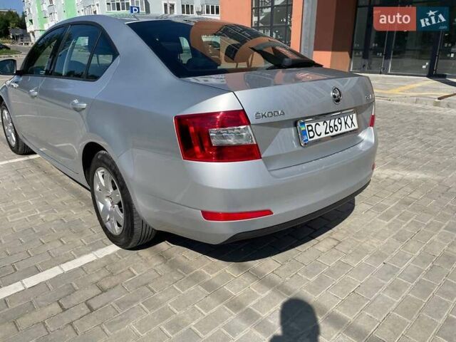 Серый Шкода Октавия, объемом двигателя 1.6 л и пробегом 188 тыс. км за 10700 $, фото 5 на Automoto.ua