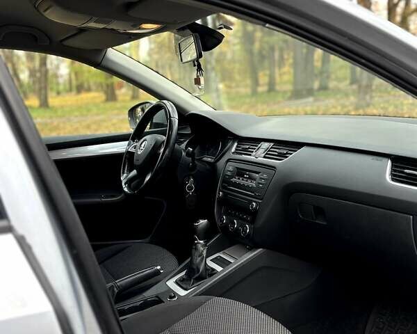 Сірий Шкода Октавія, об'ємом двигуна 1.4 л та пробігом 360 тис. км за 7800 $, фото 13 на Automoto.ua