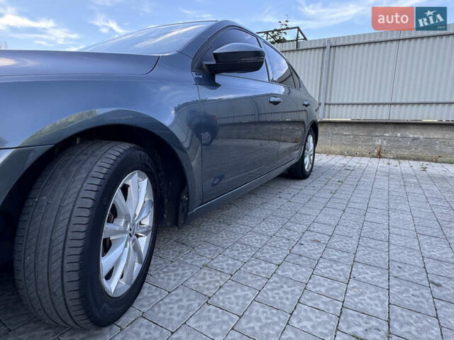 Сірий Шкода Октавія, об'ємом двигуна 2 л та пробігом 237 тис. км за 13300 $, фото 3 на Automoto.ua